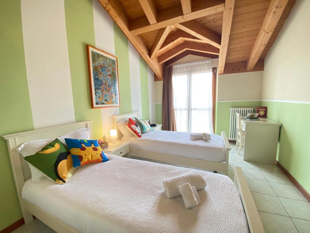Ferretti Residence Garda Palace Peschiera del Garda Bagian luar foto