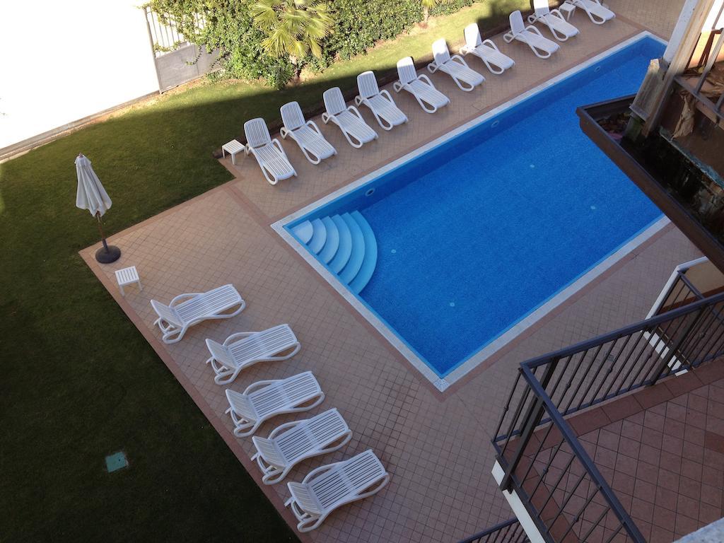 Ferretti Residence Garda Palace Peschiera del Garda Bagian luar foto